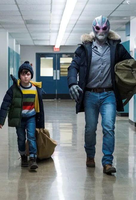 Resident Aliens main characters